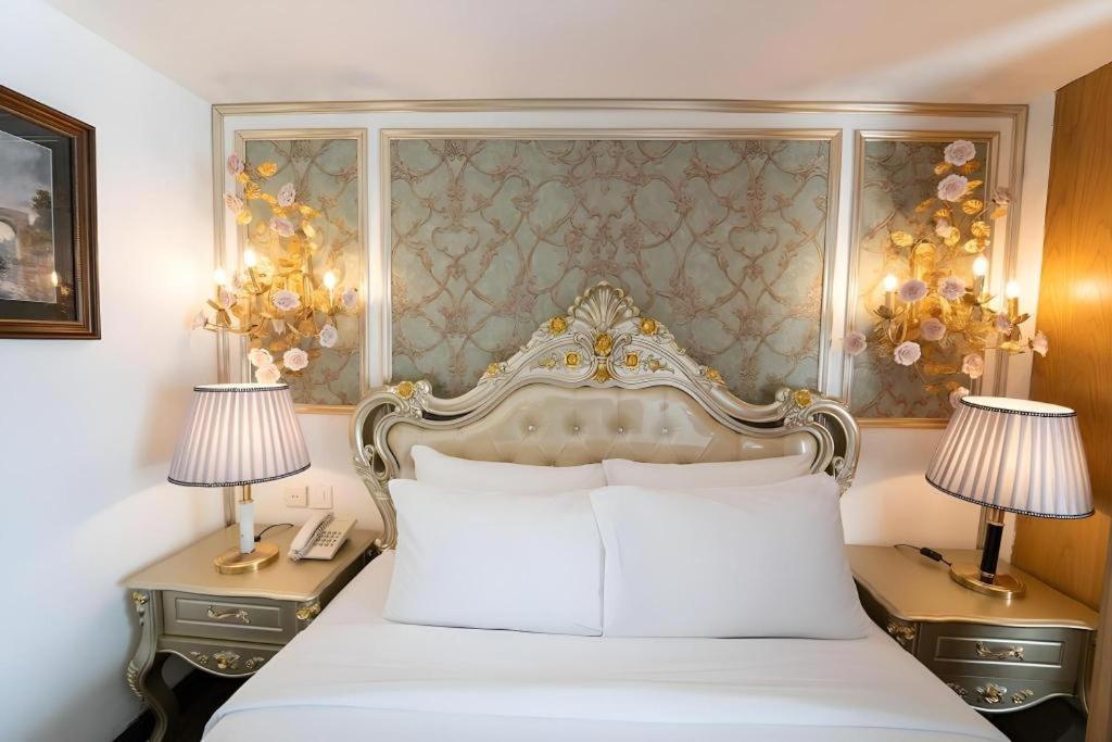 The White Hotel 8A Thai Van Lung Ho Chi Minh-staden Exteriör bild