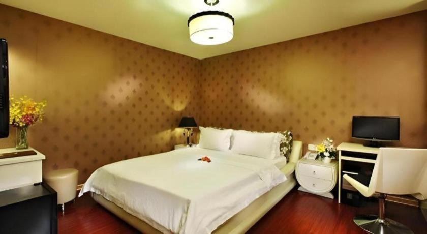 The White Hotel 8A Thai Van Lung Ho Chi Minh-staden Exteriör bild